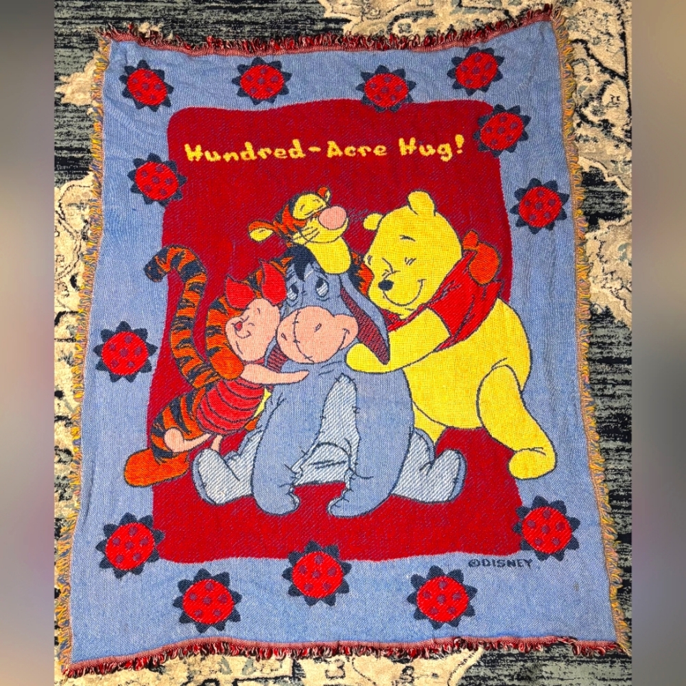 Disney Winnie the Pooh and Friends Hundred Acre Hug Throw Blanket